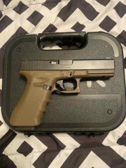 LNIB VICKERS GLOCK 17FDE