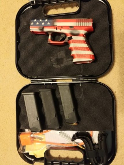 GLOCKS 19 GEN 4 W/AMERICAN FLAG EDITION